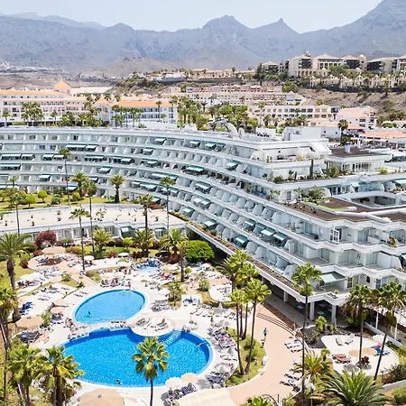 In Beachfront Complex In El Duque Area, Appartement