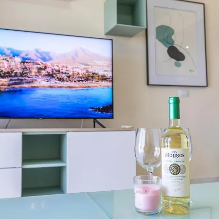 In Beachfront Complex In El Duque Area, Apartman Costa Adeje (Tenerife)