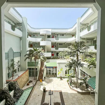 In Beachfront Complex In El Duque Area, Apartman
