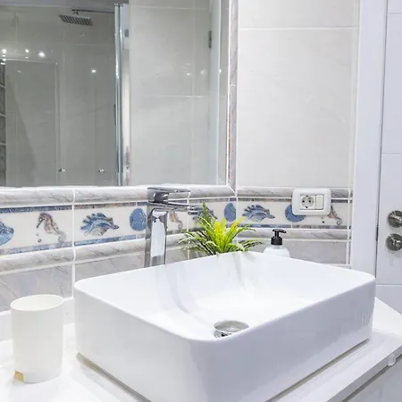 Apartment In Beachfront Complex In El Duque Area, *