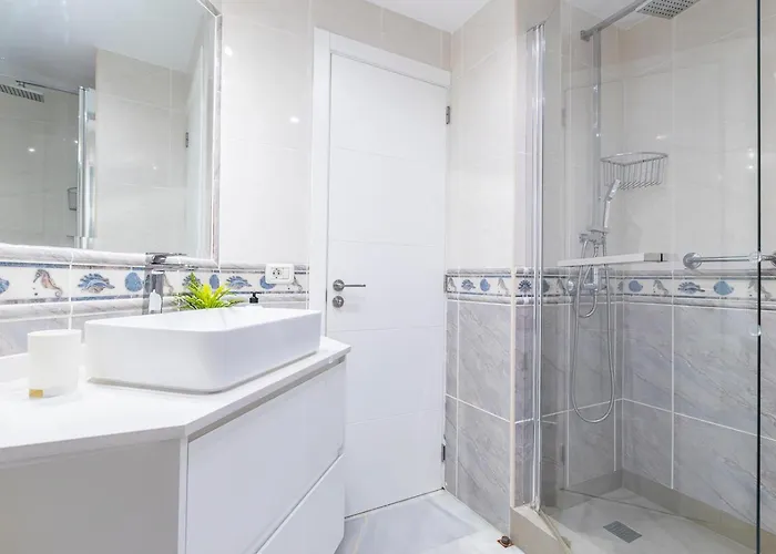 Апартаменти In Beachfront Complex In El Duque Area, *