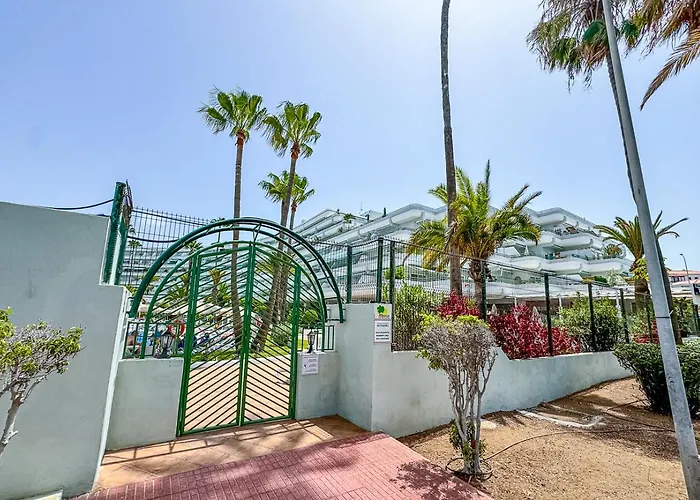 In Beachfront Complex In El Duque Area, Apartment Costa Adeje (Tenerife)