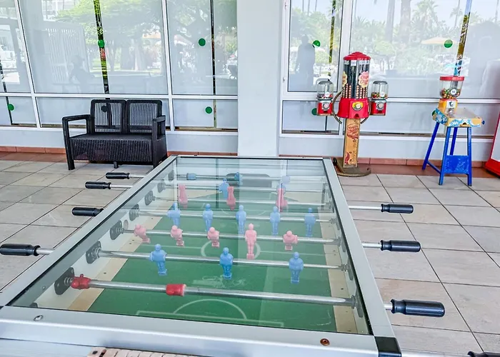 In Beachfront Complex In El Duque Area, Апартаменти *