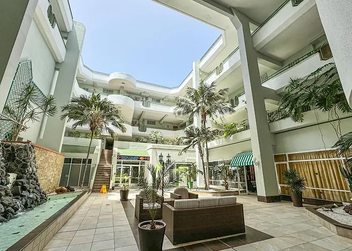 Διαμέρισμα In Beachfront Complex In El Duque Area, *